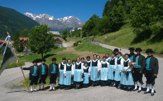 Gruppo Costumi Storici Cembrani-Coro La Valle