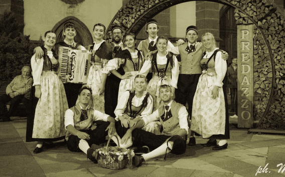 Gruppo Folk Aizenponeri