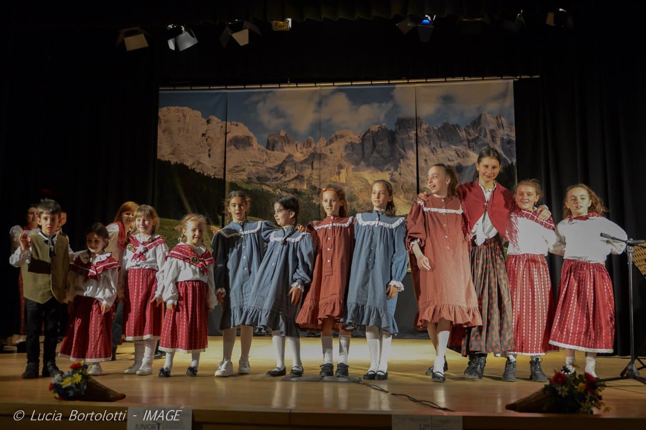 Gruppo folk sautamartini